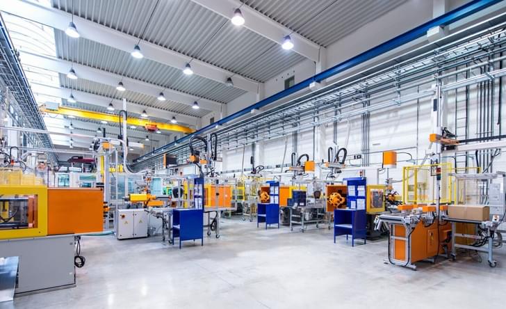 How can the manufacturing industry reduce absenteeism? | TeamSense