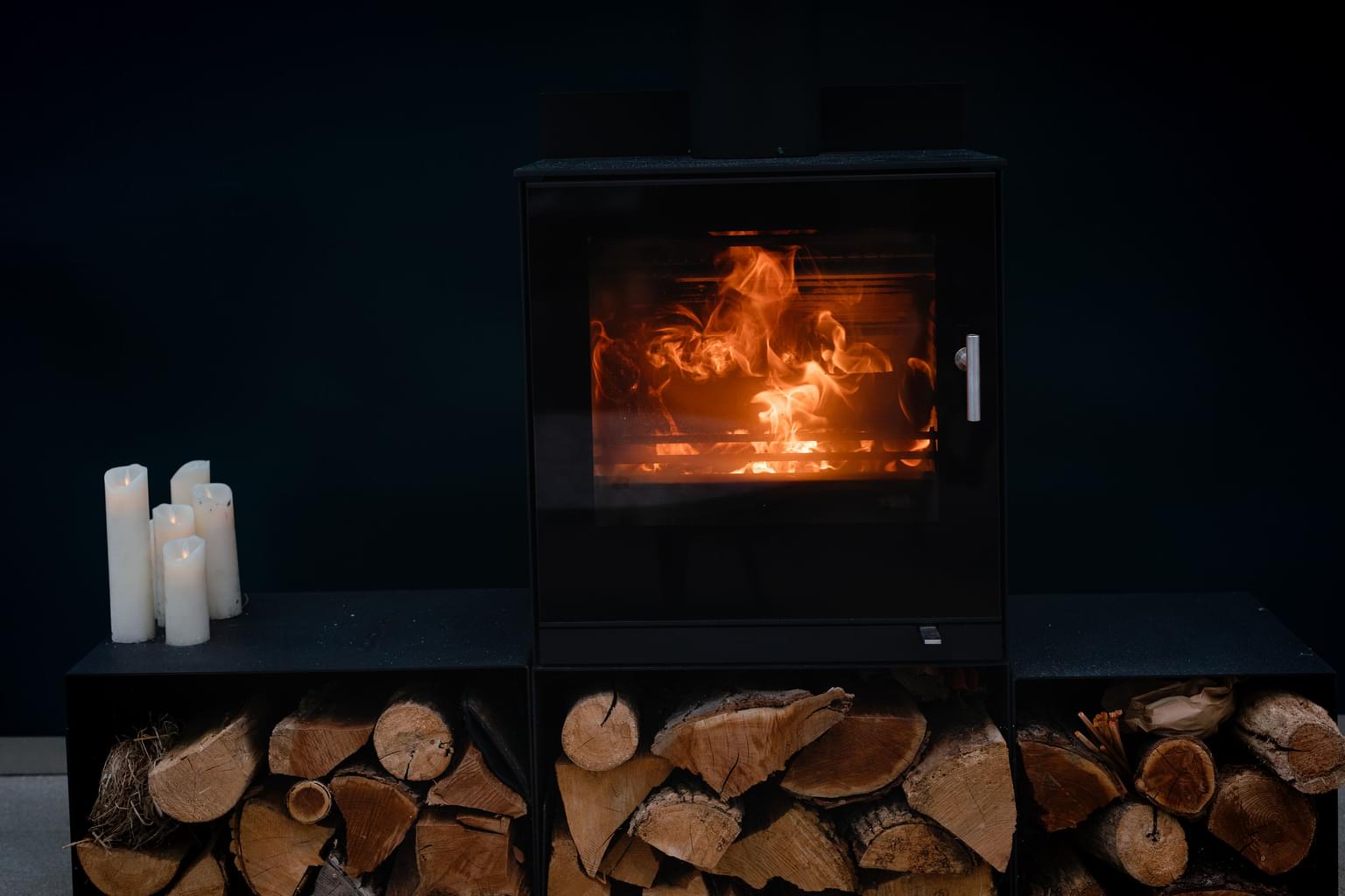 Dining Fireplace L 22
