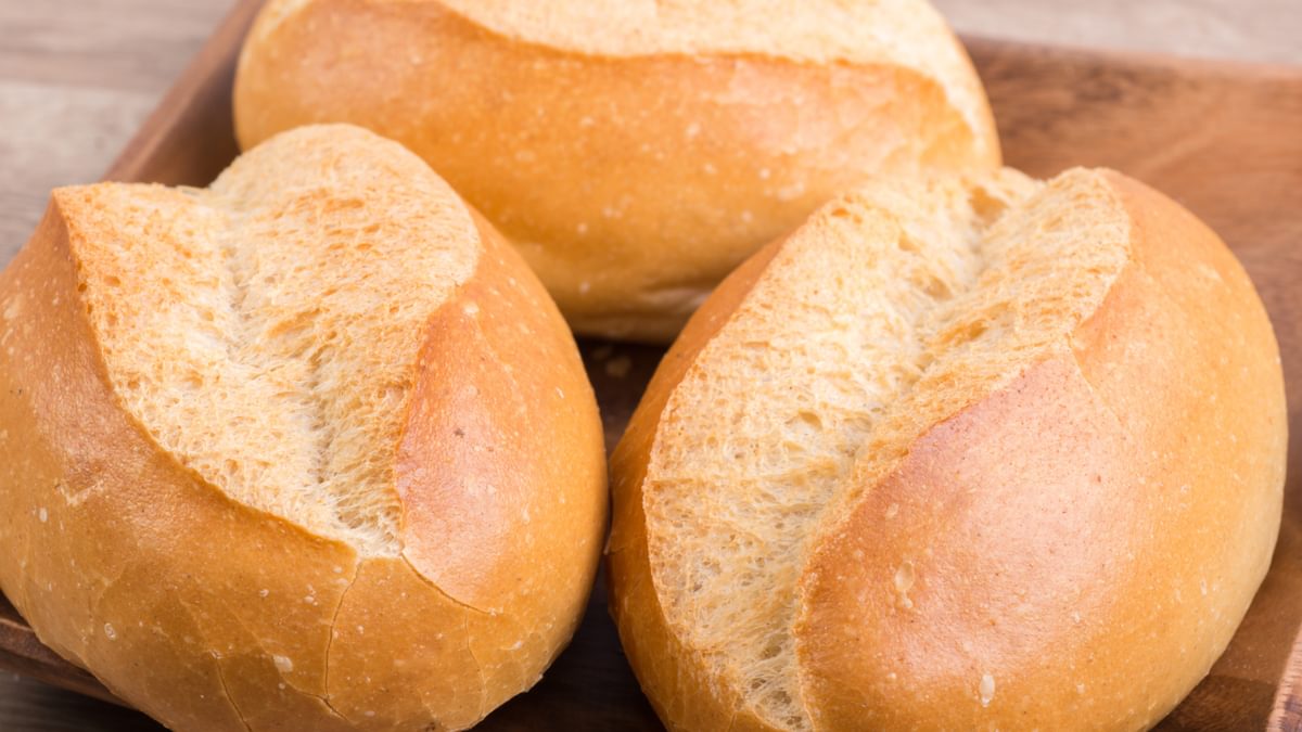 breadroll wheatbreadroll