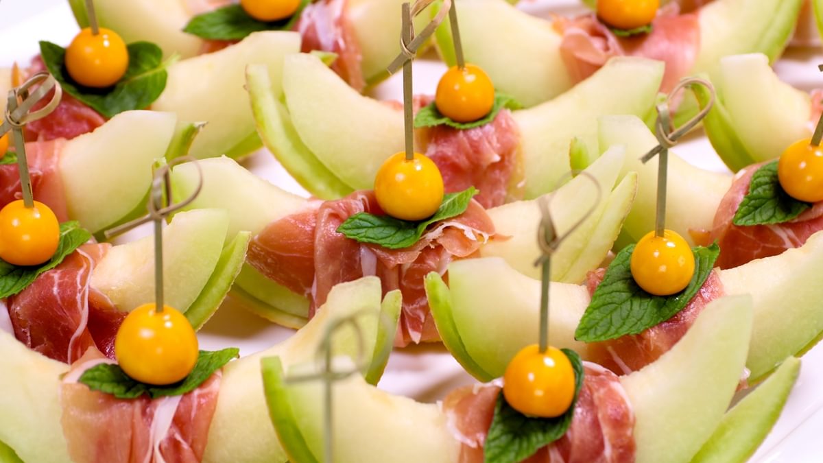 Melon cuts with serrano