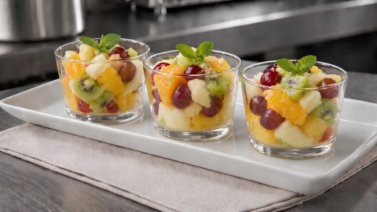 Obstsalat im Gläschen (inkl. Gäbelchen)
