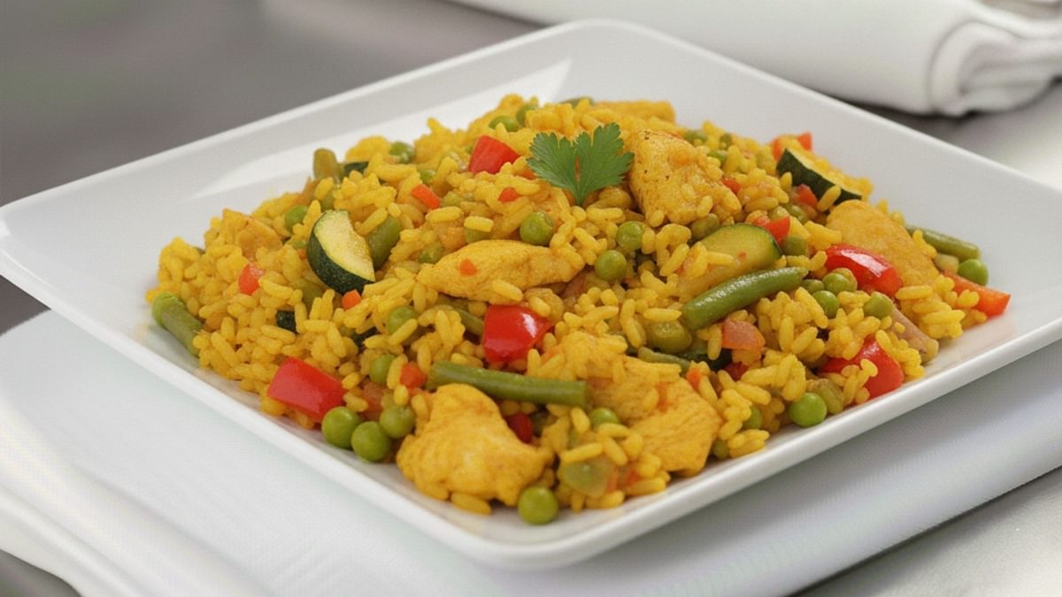 Paella mit Hähnchen und Gemüse