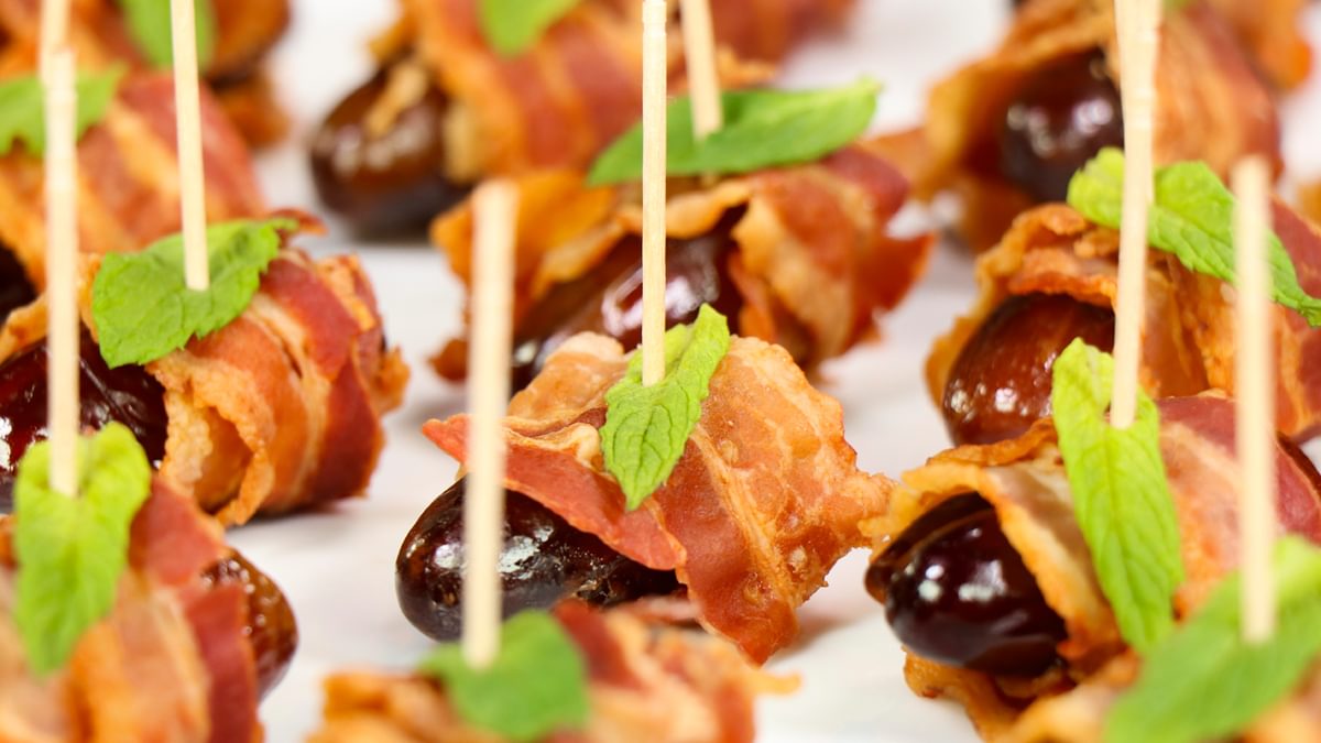 Bacon wrapped dates 02