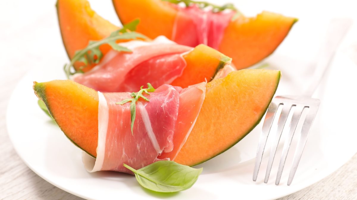 Melonenschiffchen mit Serrano-Schinken