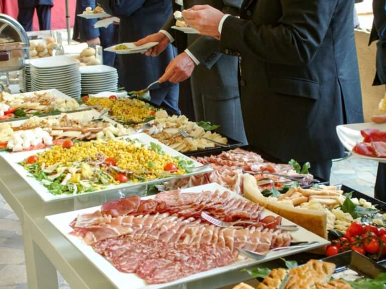 catering buffet
