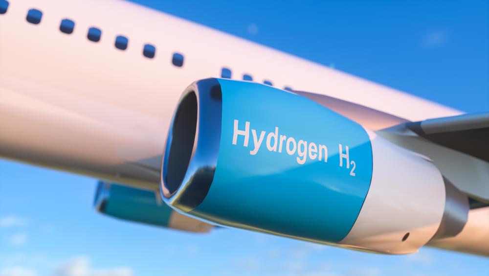 Aeroplane engine with the word Hydrogen