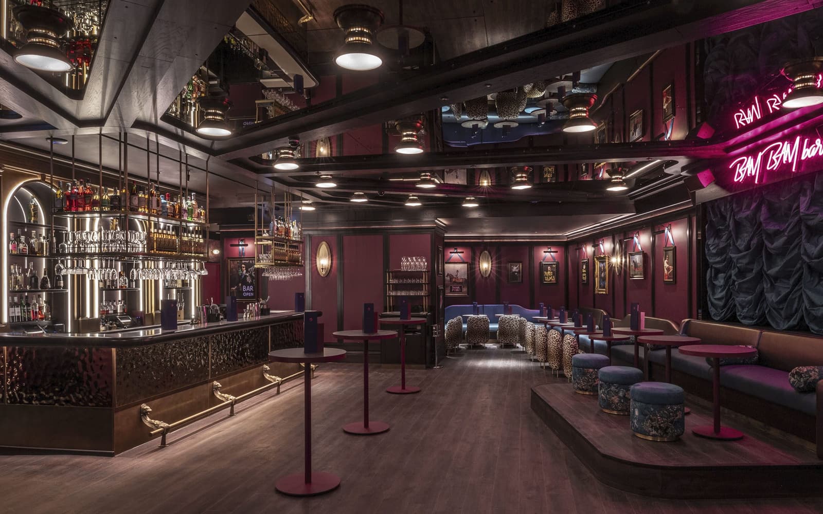 © Sim Canetty Clarke