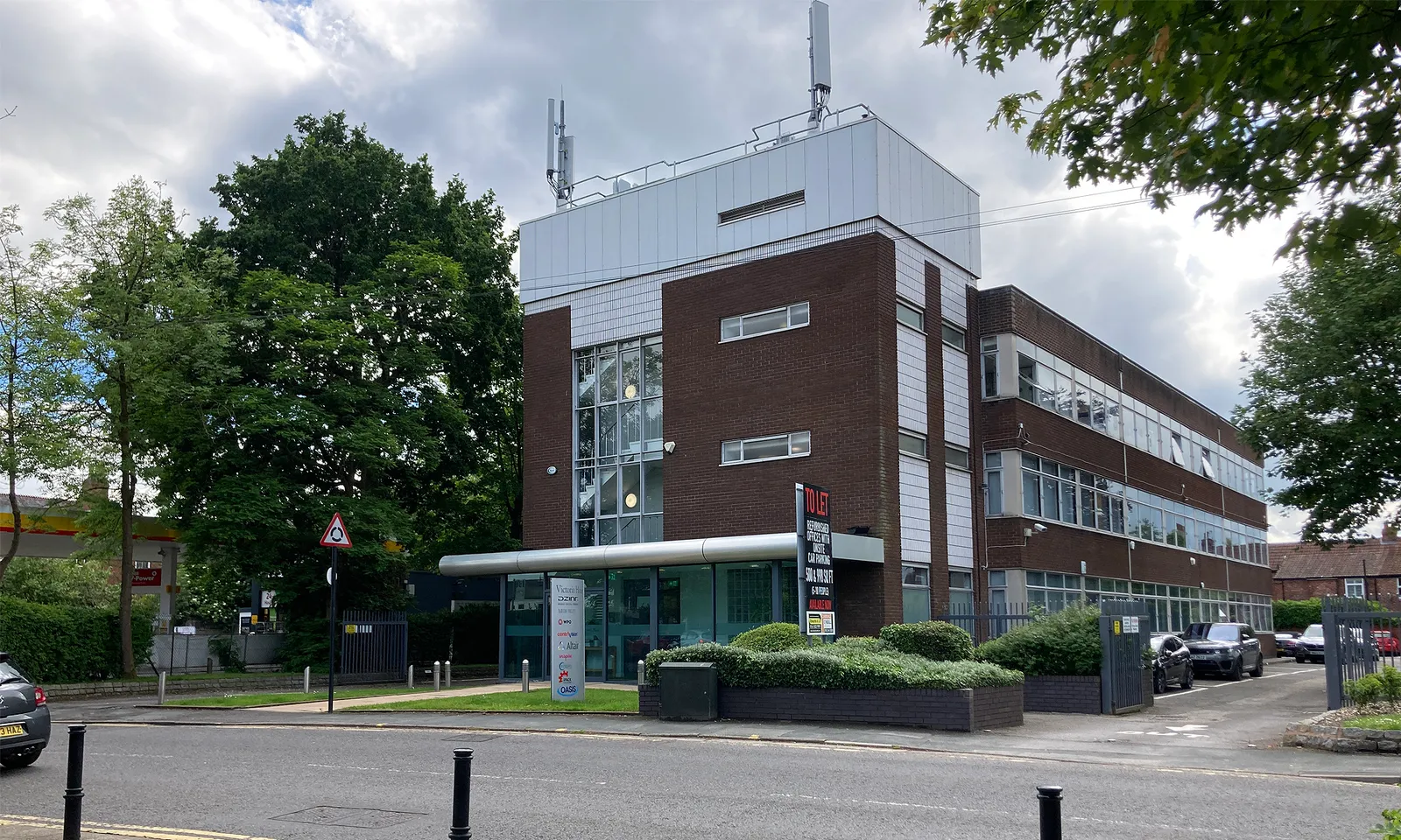 Victoria Hse External Before