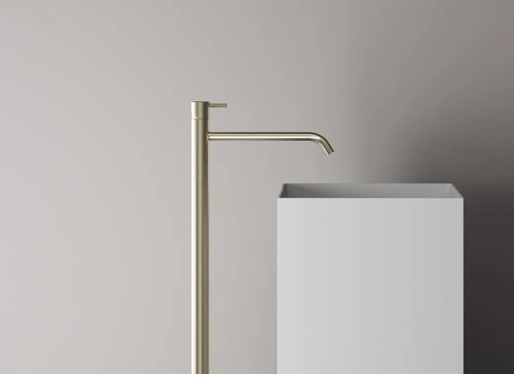Como 03 edelstahl armatur brushed gold vallone gallery Como 03 edelstahl armatur brushed gold vallone gallery