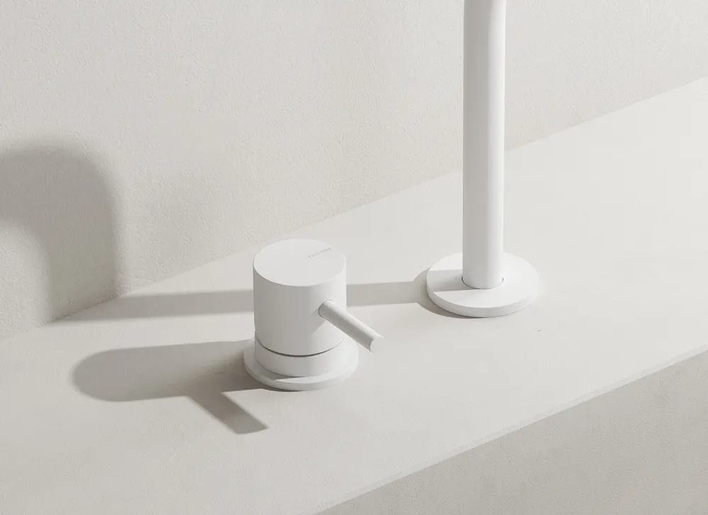 Noya 04 tap matte white vallone gallery Noya 04 tap matte white vallone gallery