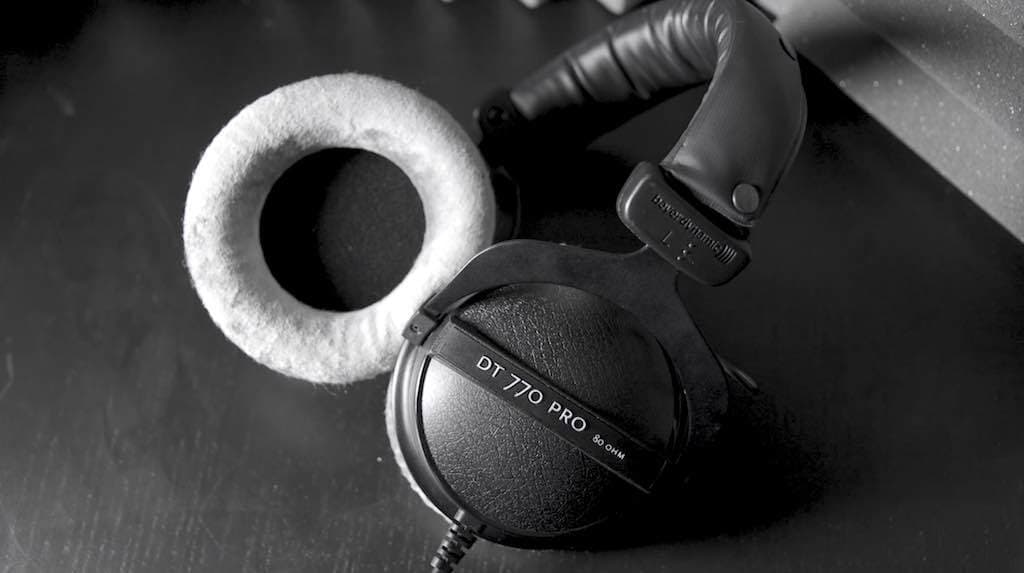 Start Internet Radio Station: Beyerdynamic DT 770 Pro headphones