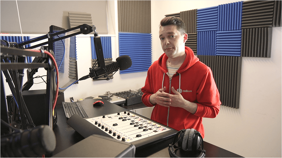 How Do You Broadcast On The Radio Header