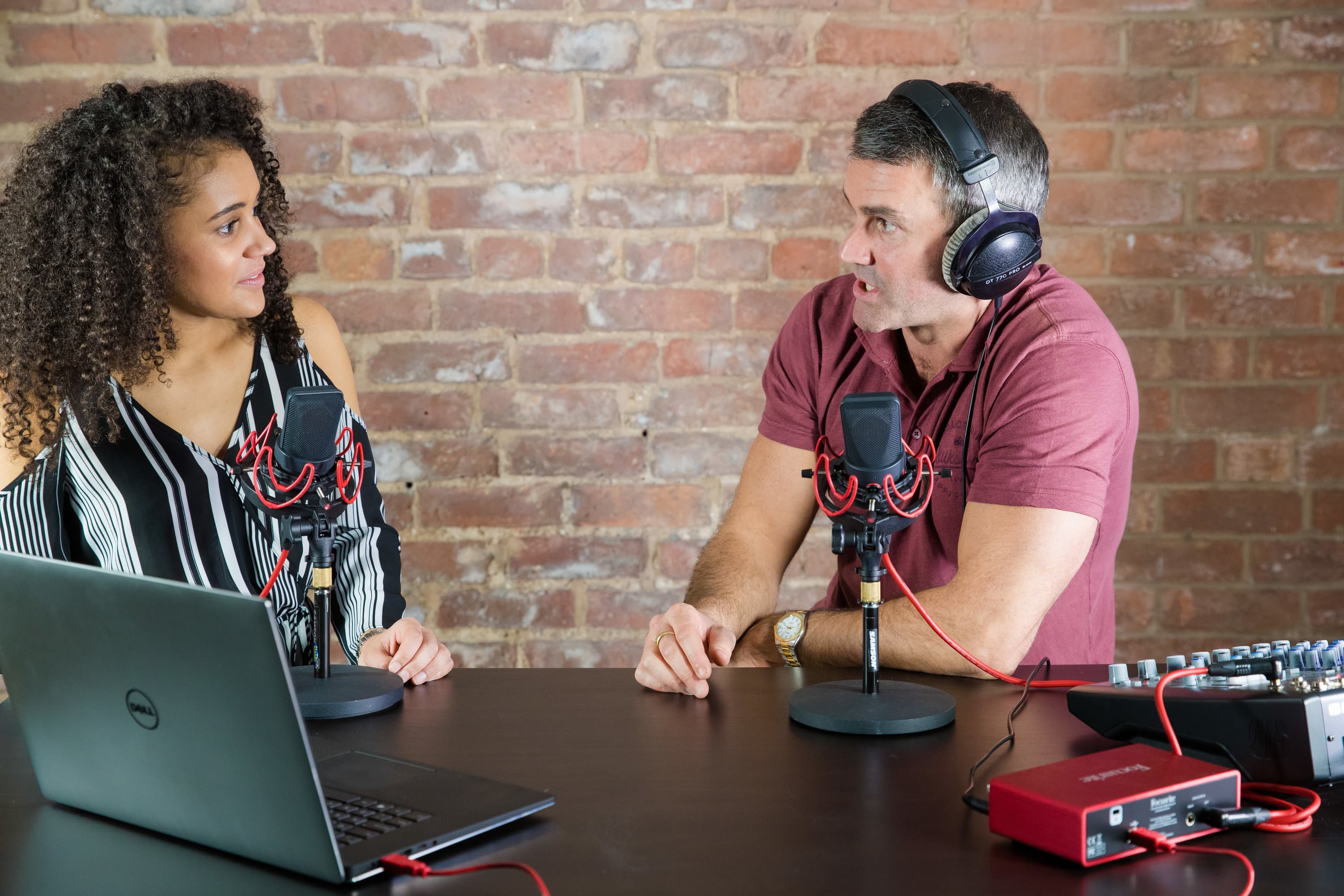 How to Choose Talk Radio Topics For Your Shows | Radio.co