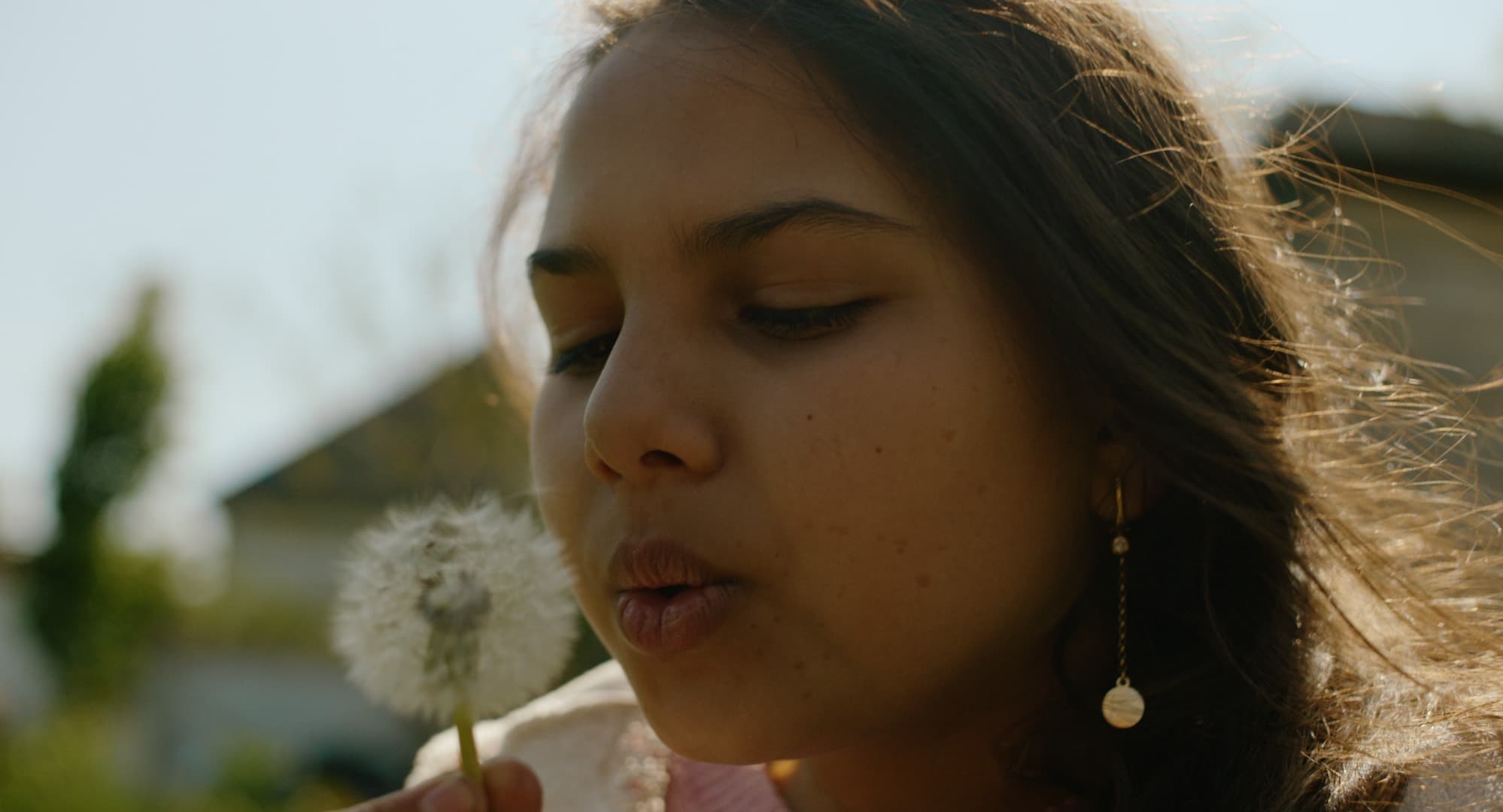 A Modern Roma Fairytale Still1