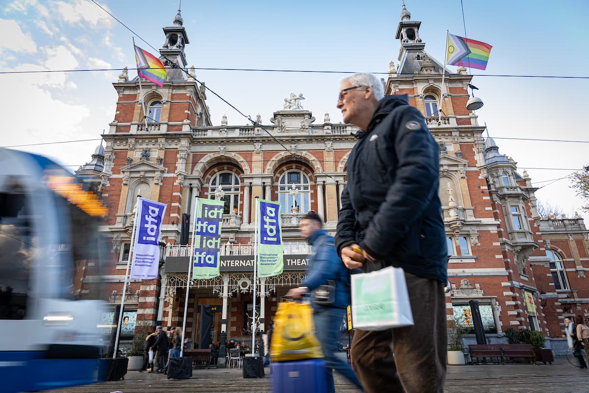 RT231111 IDFA Flags 21