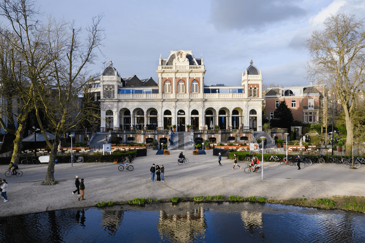 Het vondelparkpaviljoen waar festival idfa een vast onderkomen 1