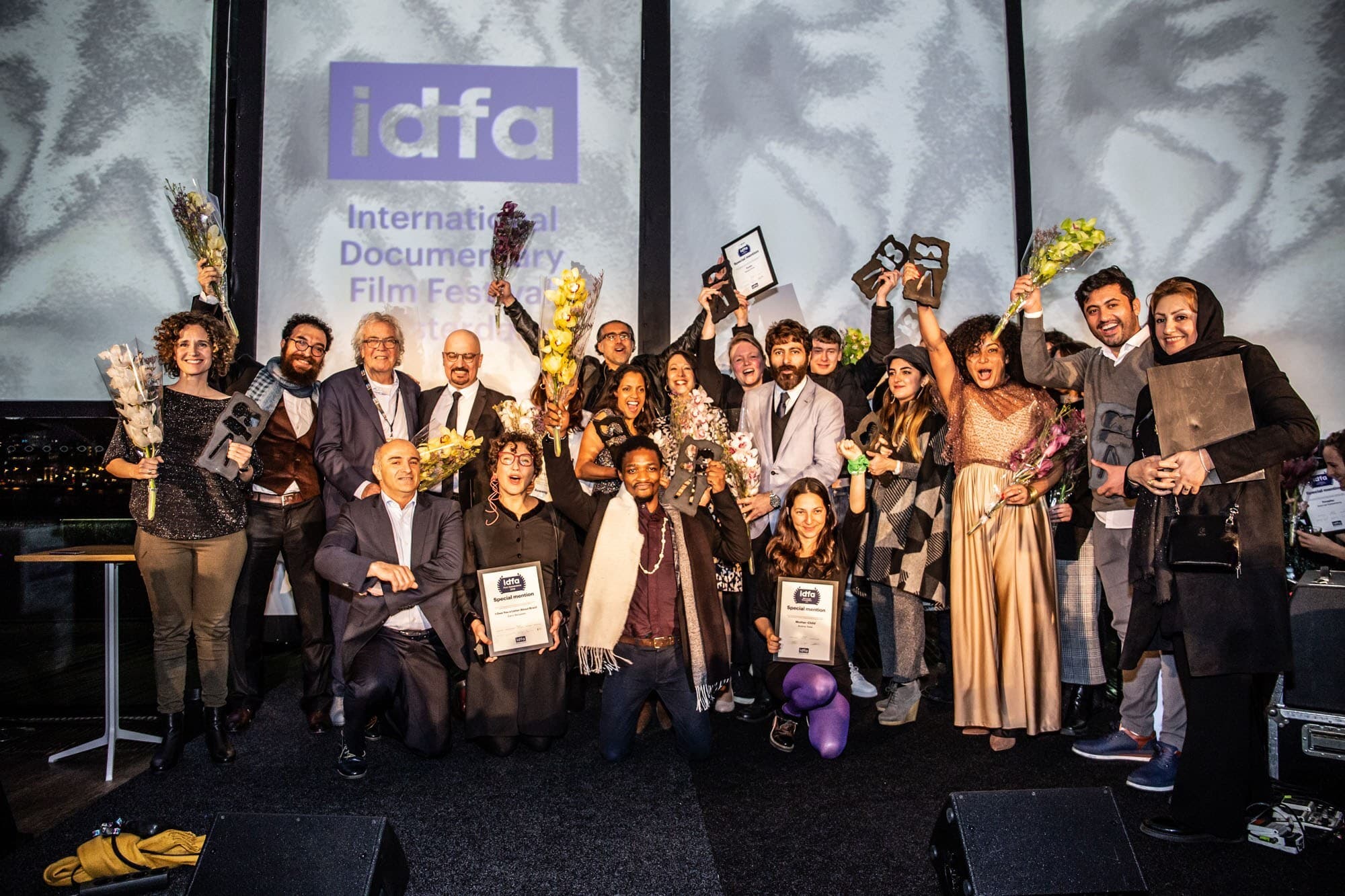 In a Whisper wins the IDFA Award for Best Feature-Length Documentary