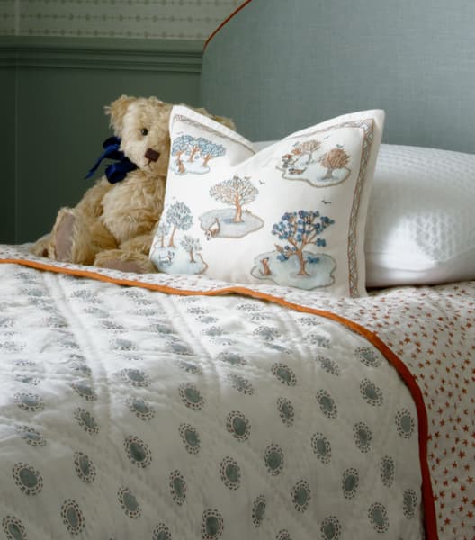 https://optimise2.assets-servd.host/impossible-cockatoo/production/categories/Chelsea-Textiles-Small-Prints-Bedroom.jpg?w=528&h=600&auto=compress%2Cformat&fit=crop&dm=1537260997&s=2a89e46428577d95a359557f7db7b22d