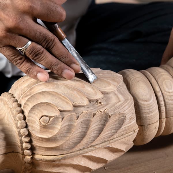 Chelsea Textiles Hand Carved Furniture Workshop 04 – Acanthus pedestal table