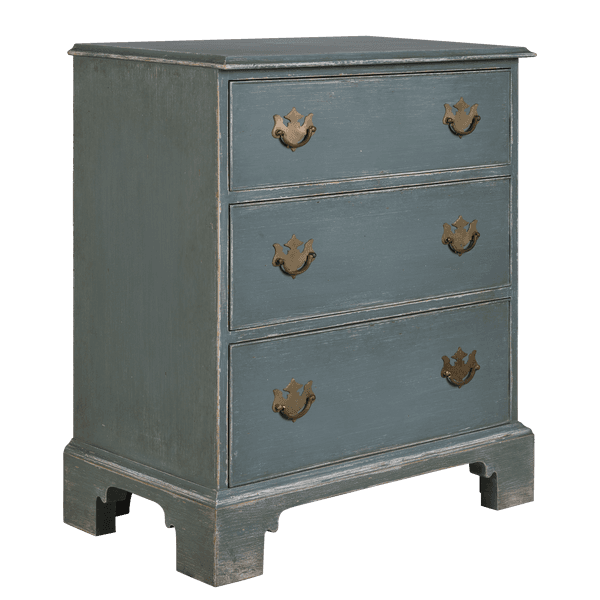 ENG043 34a – Small chest of drawers with ornate handles
