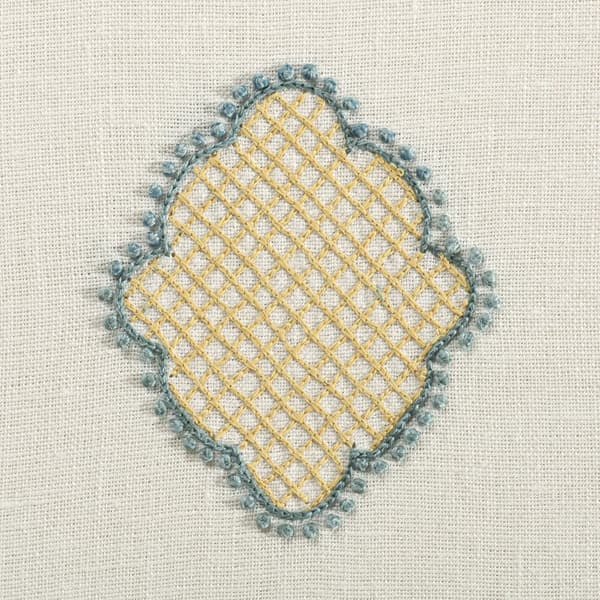 FN044 PG Detail – MOGHUL PATCH SMALL IN Pale Gold