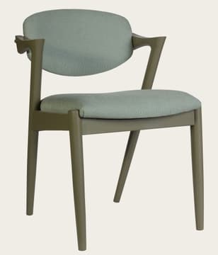 Chair with adjustable back