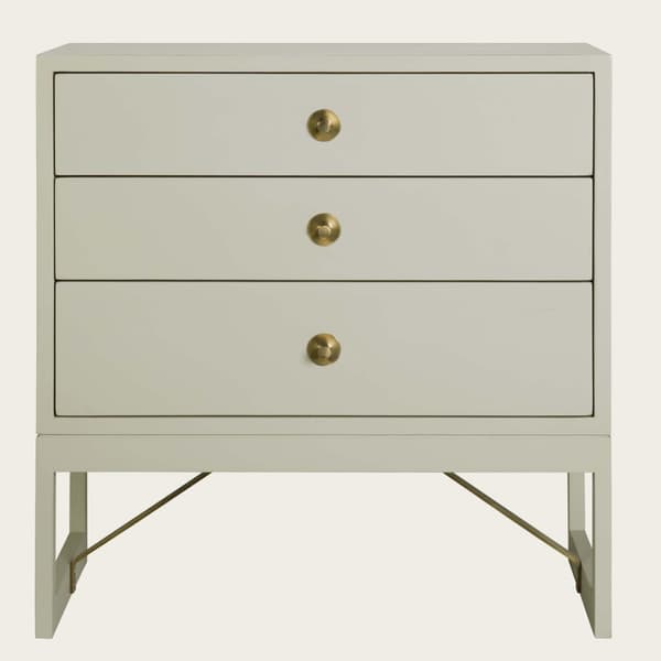 Mid057 B 11 – Bedside table with round pulls