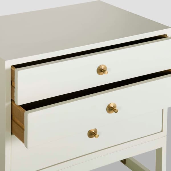 Mid057 B 11 D V5 – Bedside table with round pulls