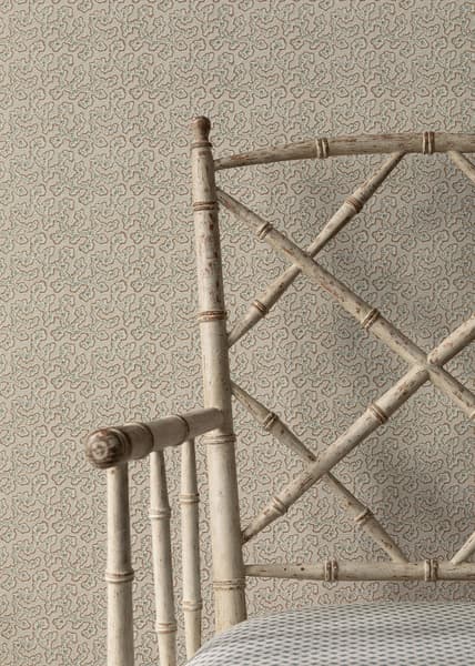 WCT001 01 Closeup with Bamboo Chair – Sea Meadow Wallpaper in Seafoam