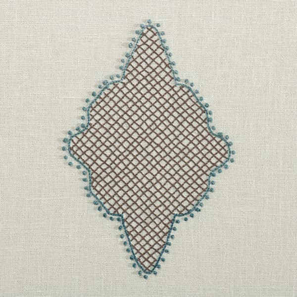 FN042/Br Detail1 – Moghul Patch Large in Brown