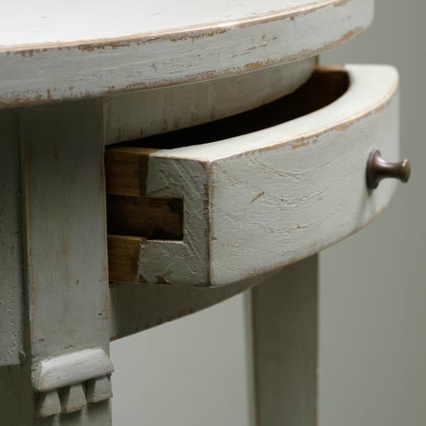 GUS051-detail – Small demi-lune table