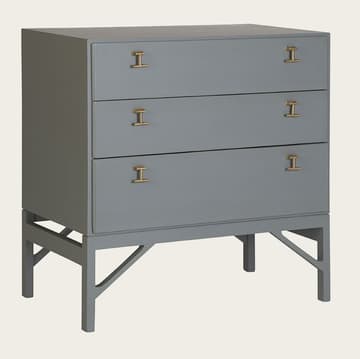 Chest of drawers with T-bar handles