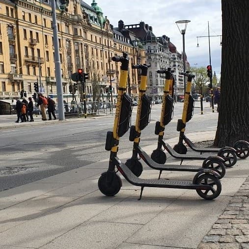 E Scooter Parking Stockholm Cropped
