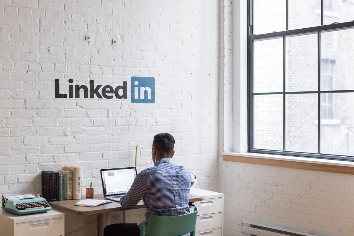 10 Ways to Optimize a Marketers Linked In Profile