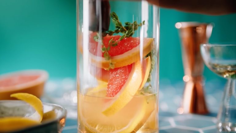 Unshackled Grapefruit Thyme Spritz Trailer