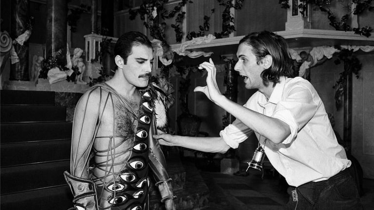 Queen freddie mercury with director tim pope 1984 print 1 h 00849451