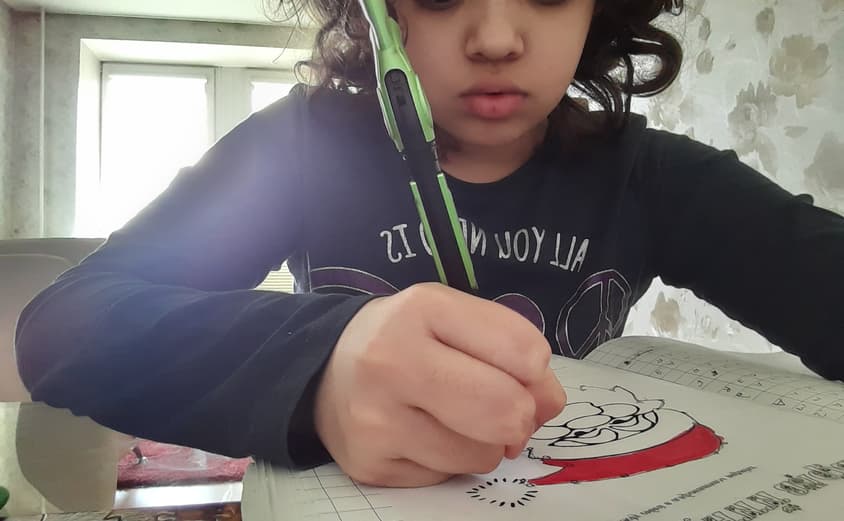 15894404236895716987118140344407