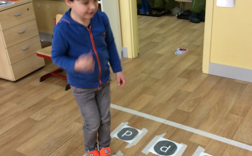 4819 A9 D0 93 C8 4939 AB4 C DC24 E309 FC17