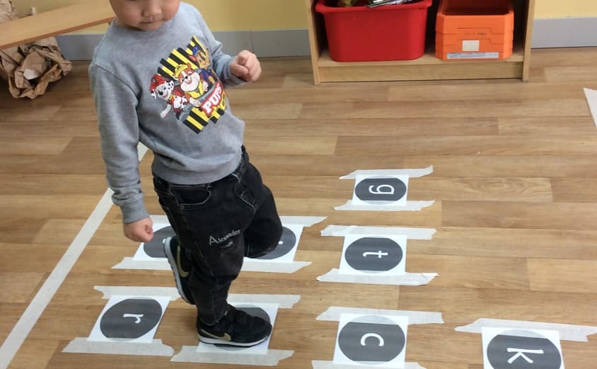 DD899623 737 D 4 C65 9 A6 D 90419 D427972