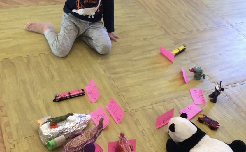 Keisuke singing with Freddy