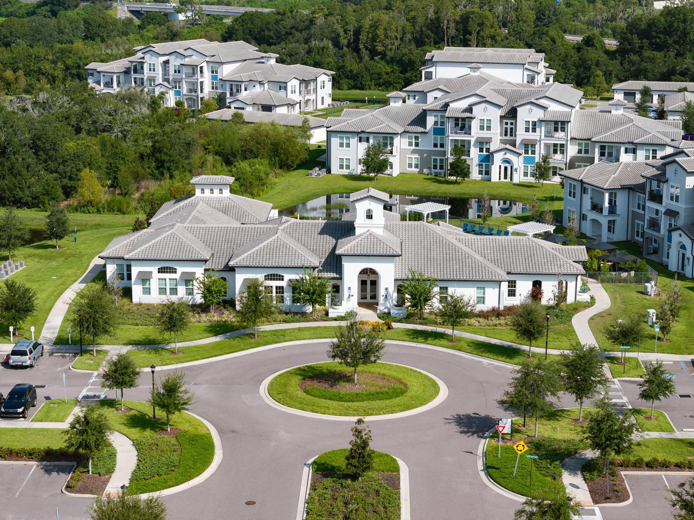 Shadetree Apartments aerial of community buildings