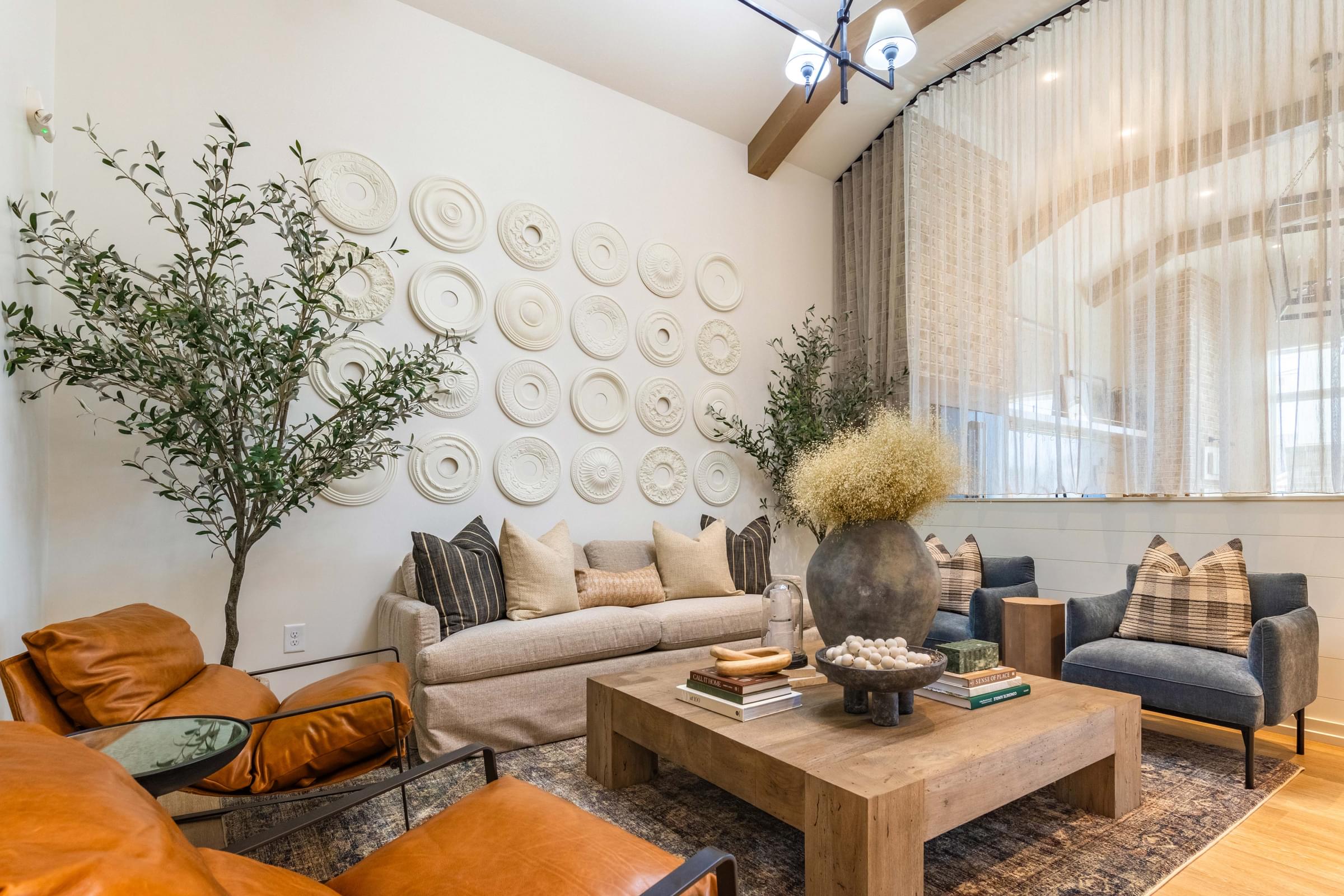 Resident Lounge with Complimentary Wifi