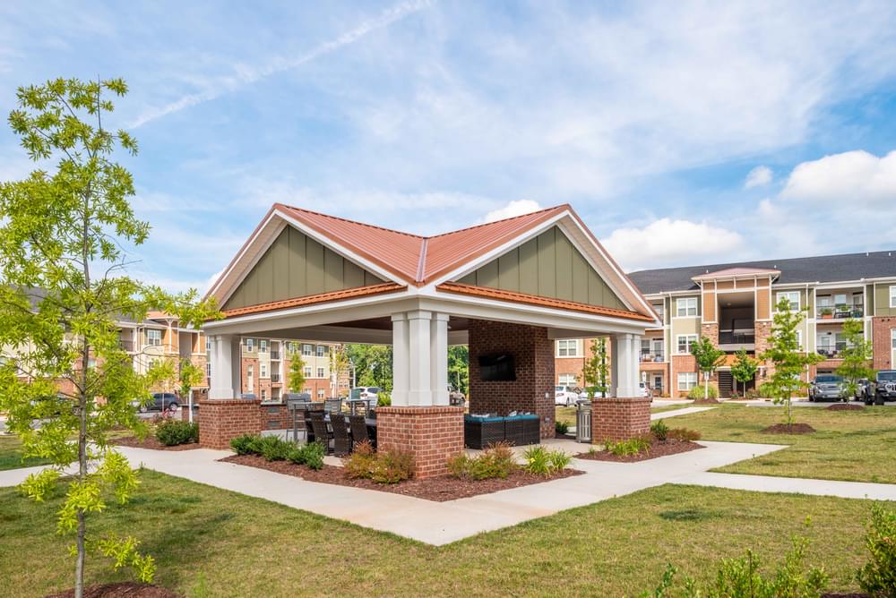 Luxury rentals in Mooresville, NC - Hawthorne Waterstone