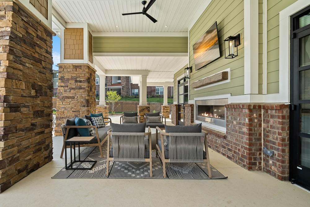 Luxury rentals in Mooresville, NC - Hawthorne Waterstone