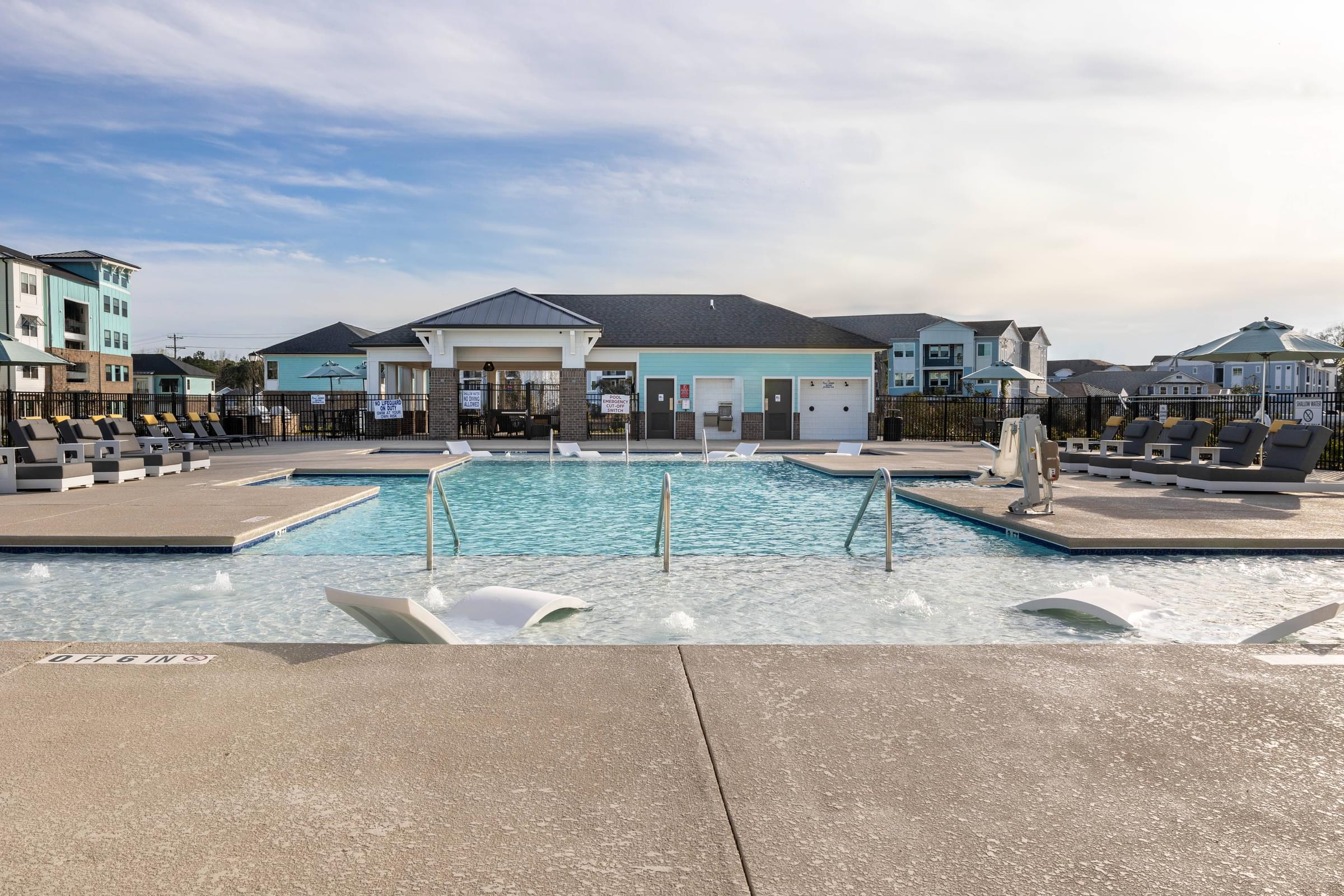 the pool at the preserve at polo ridge apartments fl