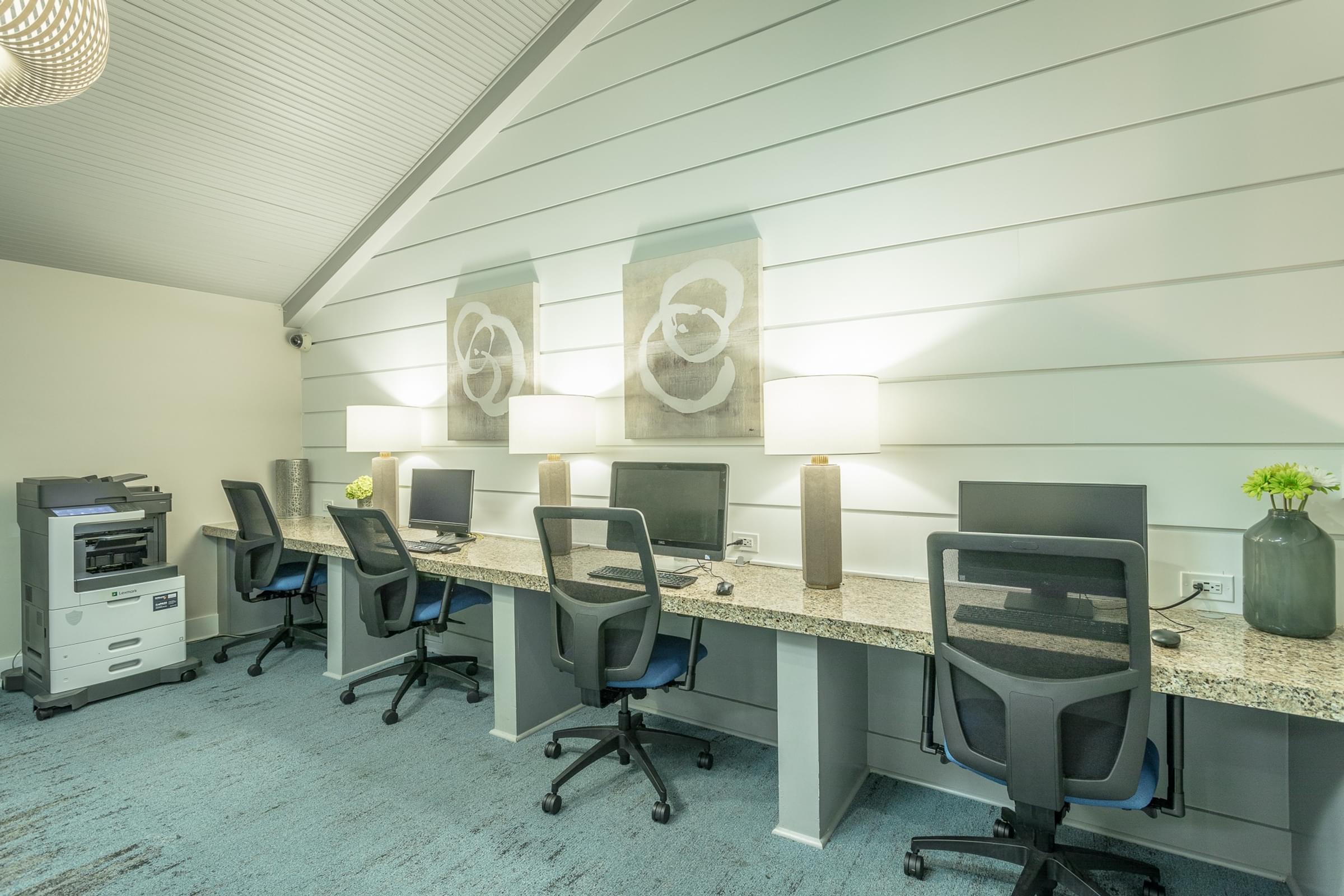 Cyber Cafe at Hawthorne at the Ridge in Madison, AL Cyber Cafe at Hawthorne at the Ridge in Madison, AL