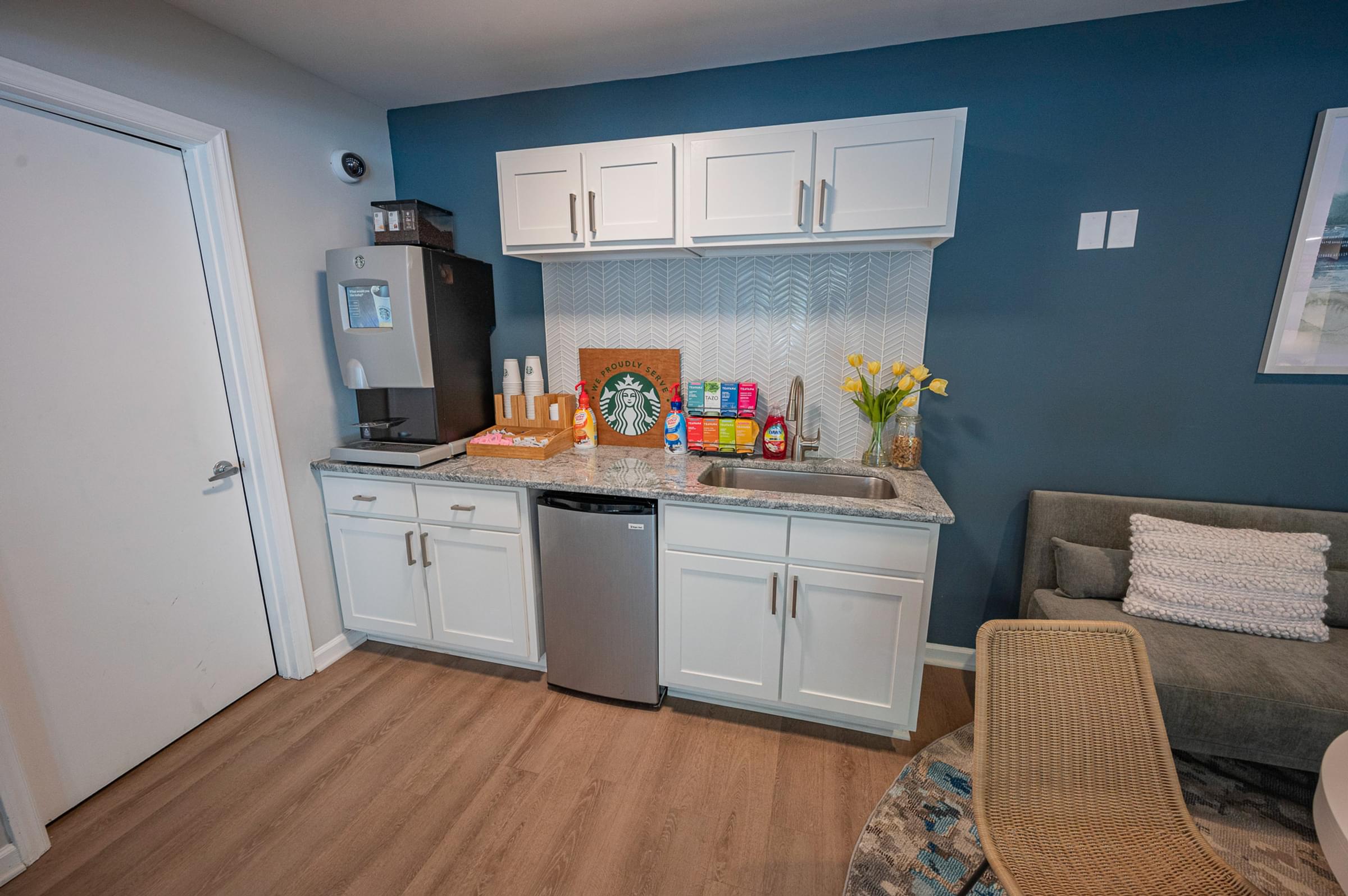 Complimentary Starbucks Coffee and Snack Bar