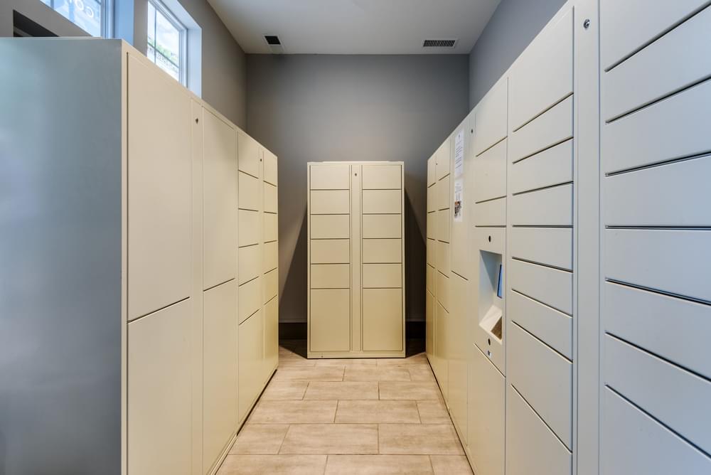 Gallery: Luxury Rentals in Morrisville, NC - Hawthorne Davis Park