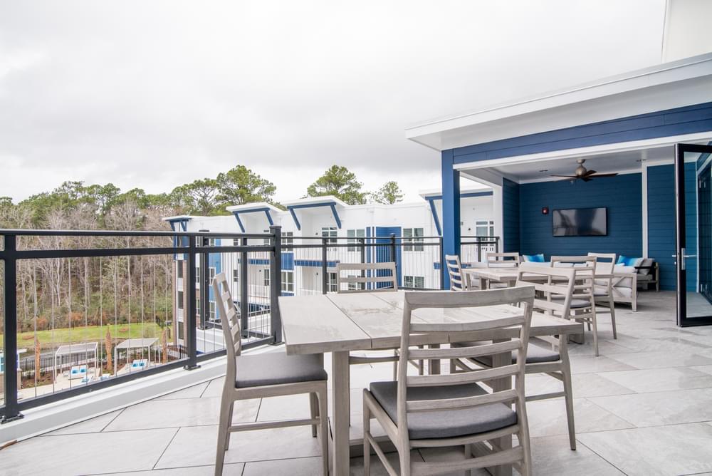 Rooftop Terrace at Hawthorne at Indy West in Wilmington, NC