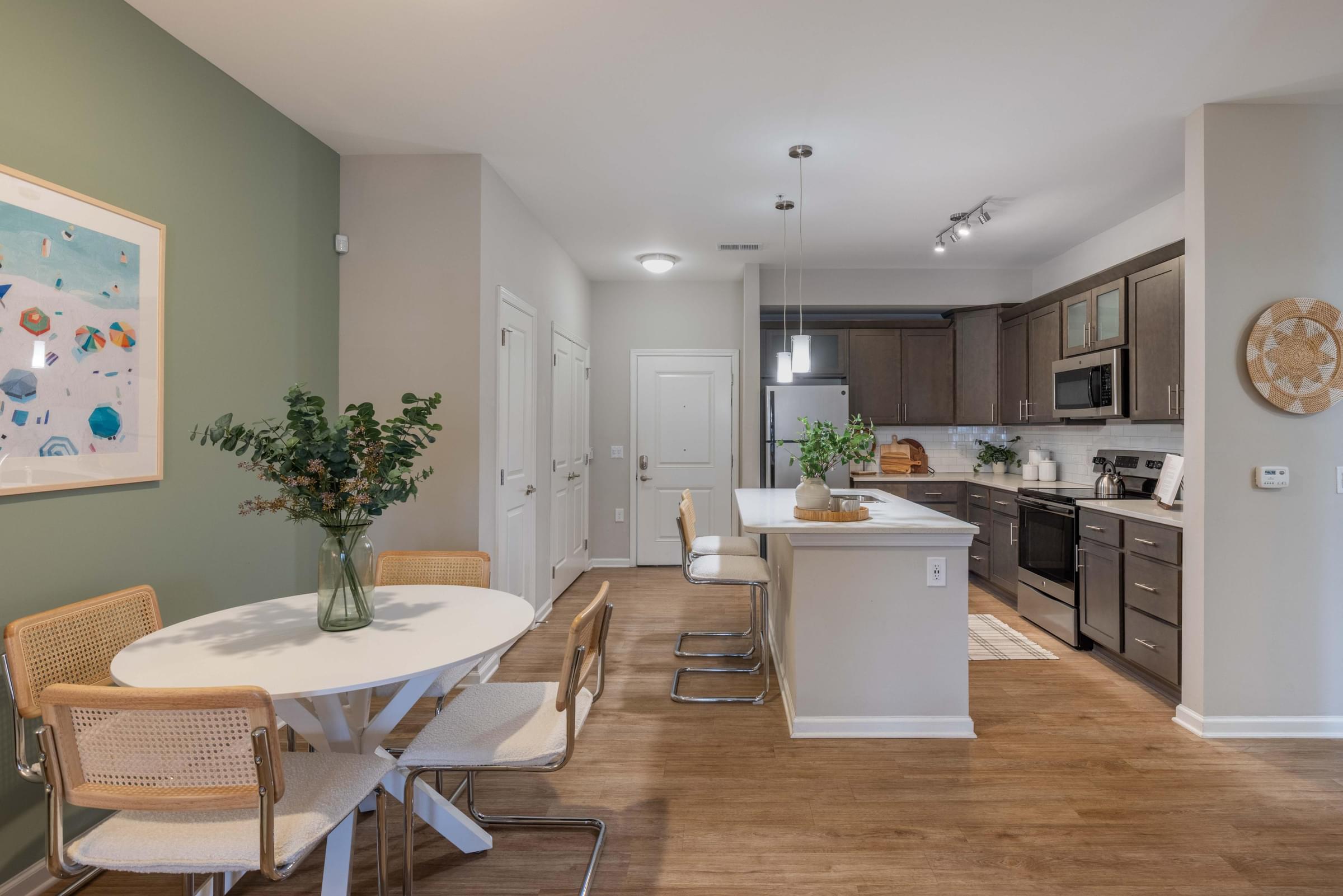 Luxury Kitchens with Stainless Steel Appliances and Granite Countertops